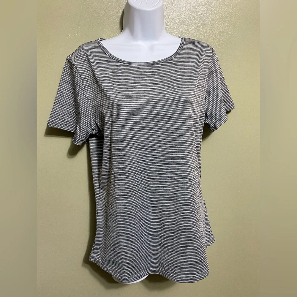Zyia Active Grey and White Striped T-Shirt, Size S